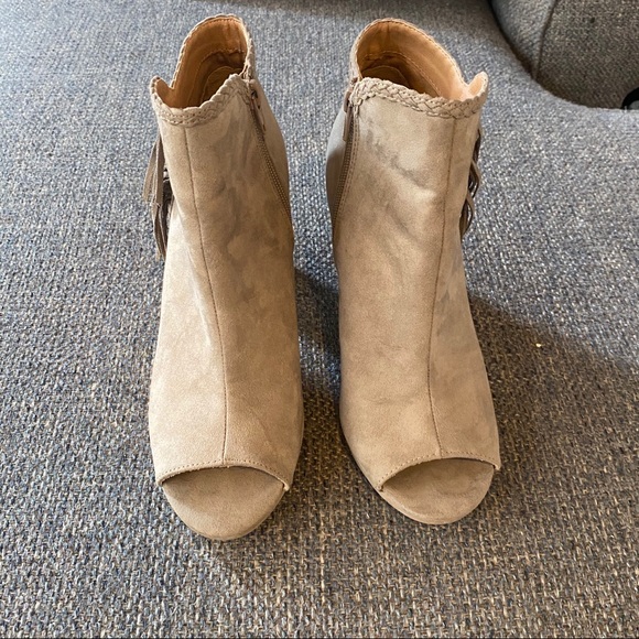 Heeled Fringe Ankle Booties - Picture 2 of 8